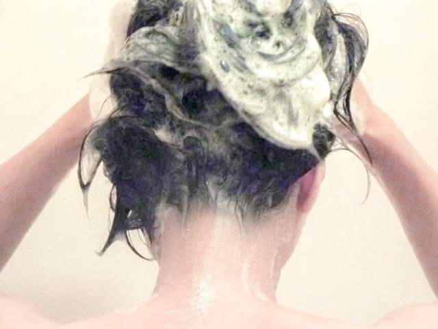 石鹸洗髪が頭皮に良い！